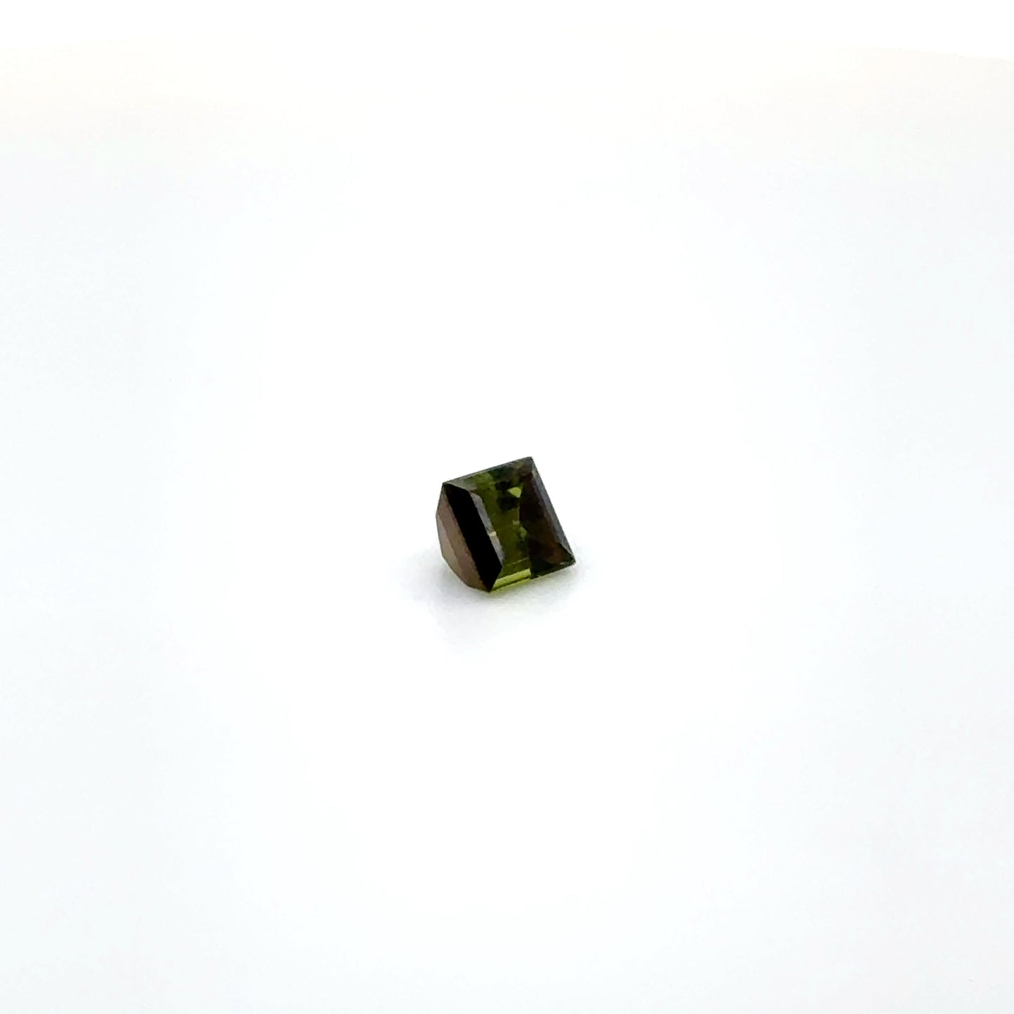 Verdelith SQ FAC 4.8x4.8x3.8 mm 0.73 ct