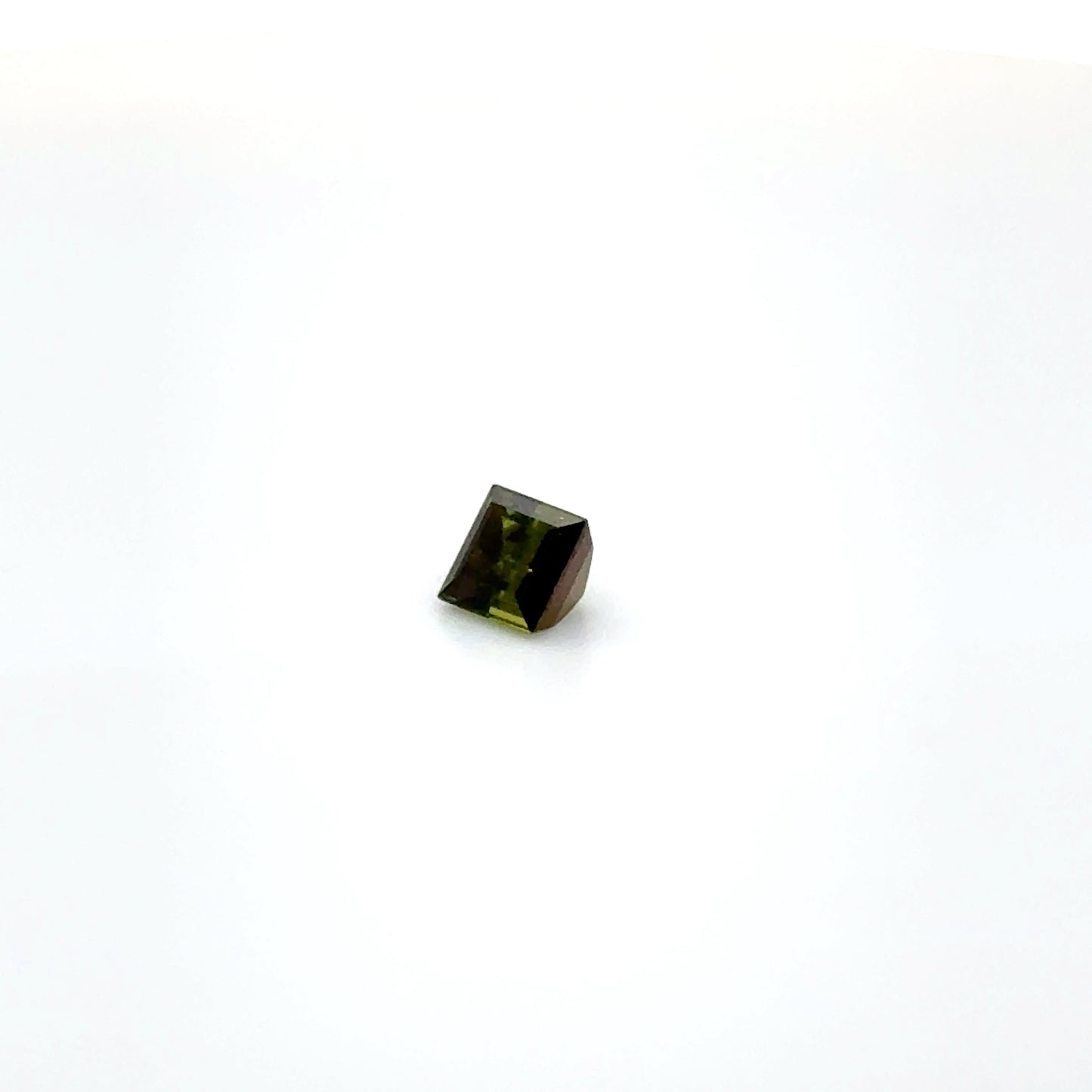 Verdelith SQ FAC 4.8x4.8x3.8 mm 0.73 ct