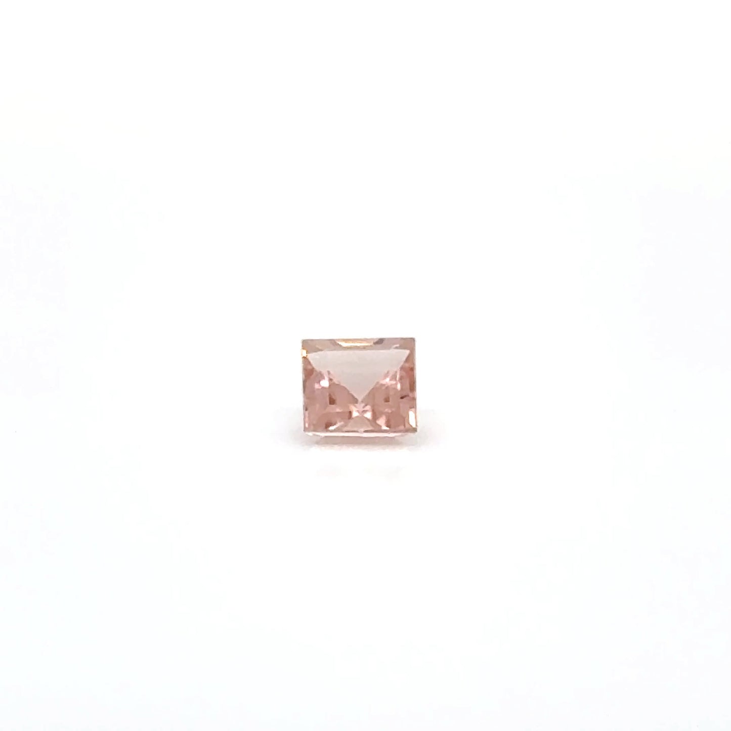 Rubellit 5.3x5.3x3.43 mm 0.74 ct
