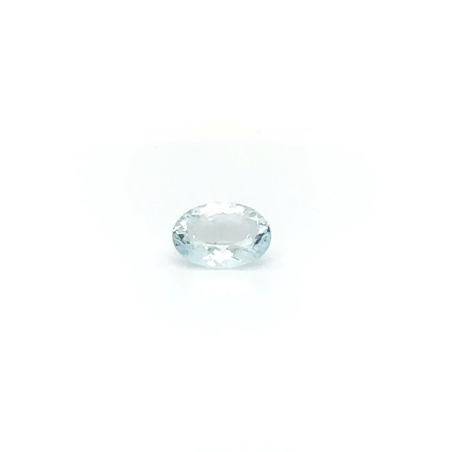 Aquamarin 10.5x8.1x4.8 mm 2.3 ct