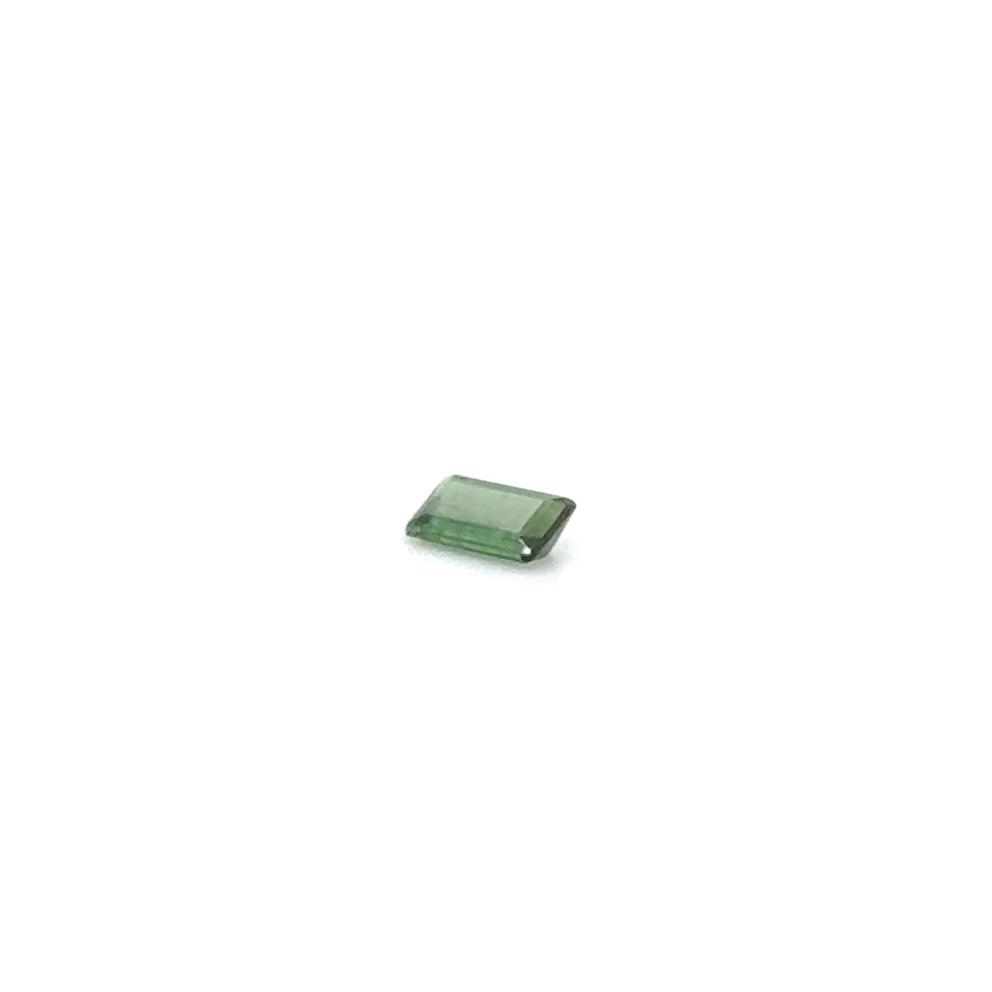 Verdelith 6.7x4x2.05 mm 0.5 ct