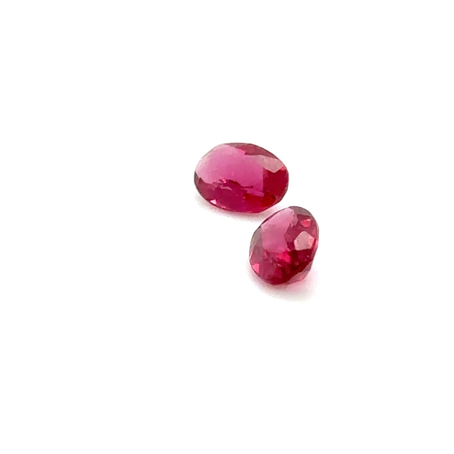 Rubellit 7x5x2.9 mm 1.38 ct