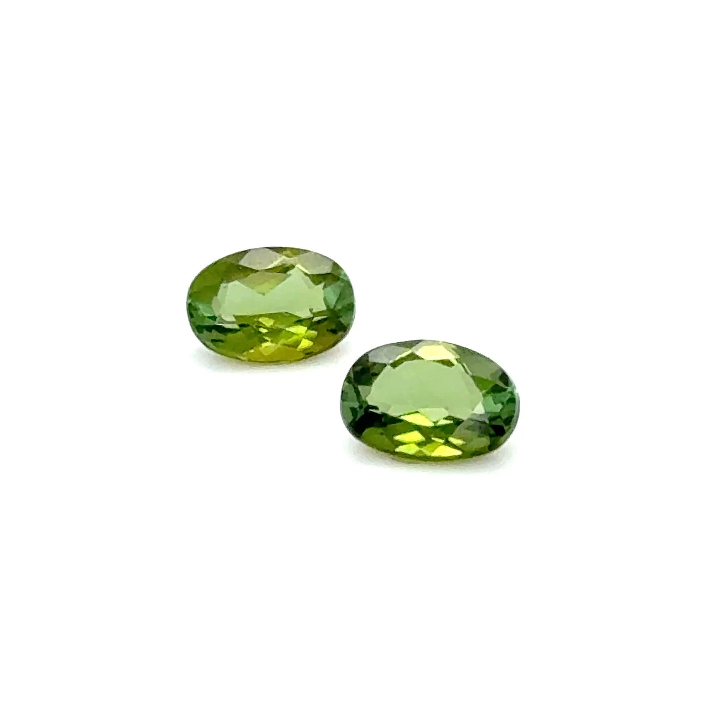 Verdelith 7x5x3.05 mm 1.53 ct