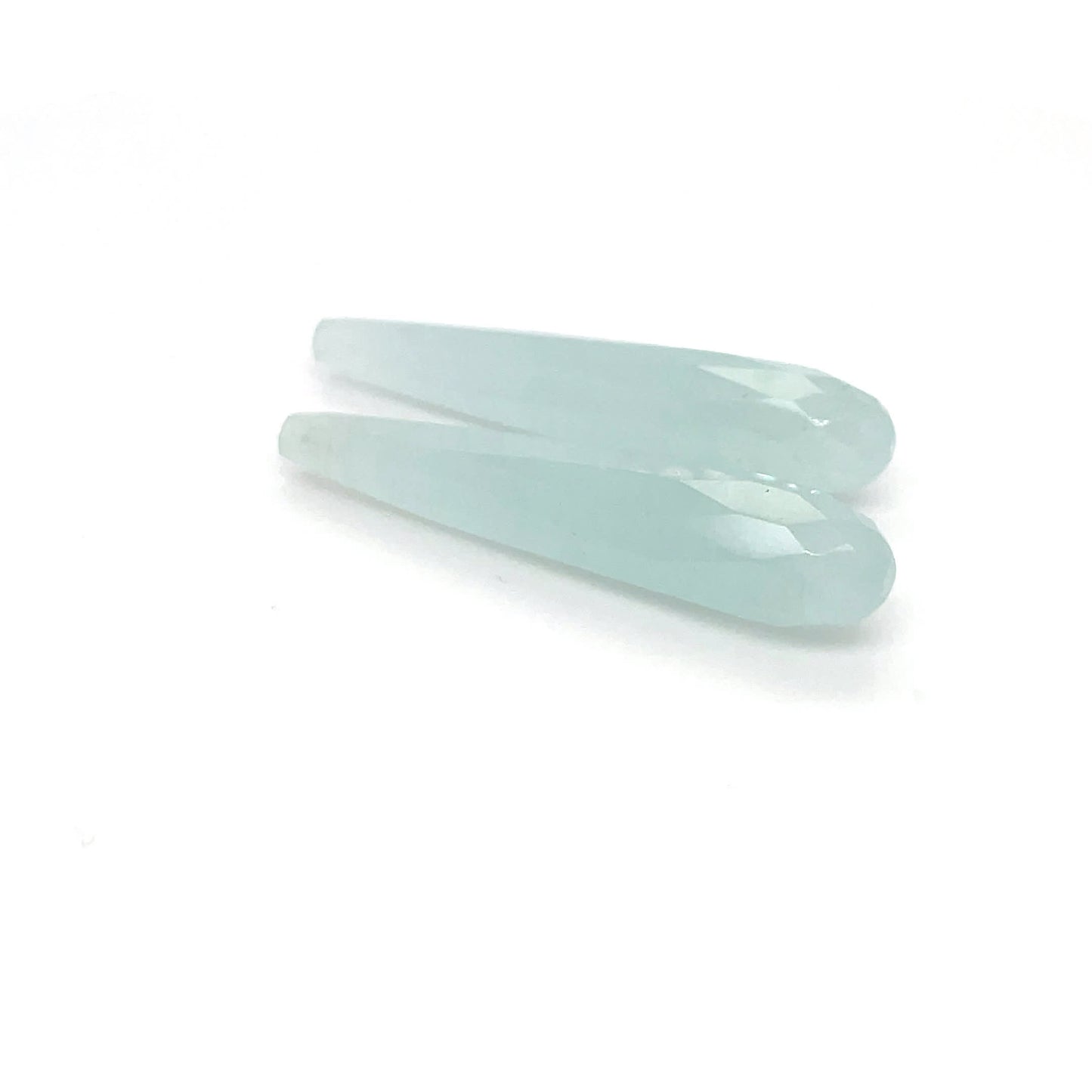 Aquamarin 37x7.3x7.3 mm 28.08 ct