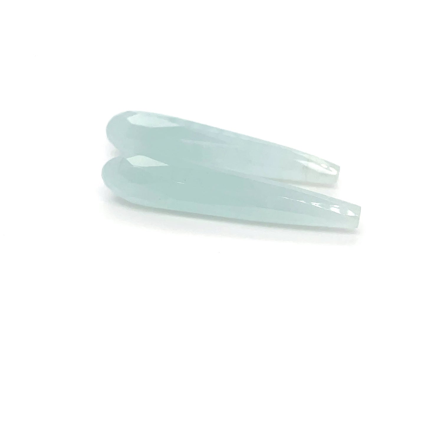 Aquamarin 37x7.3x7.3 mm 28.08 ct