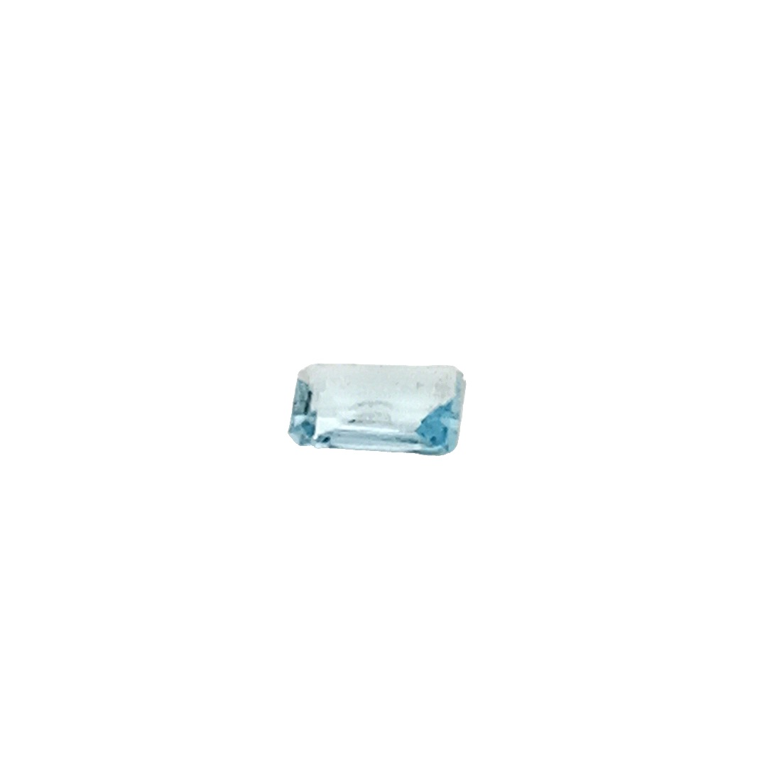 Aquamarin RECT FAC 5x3x1.7 mm 0.24 ct