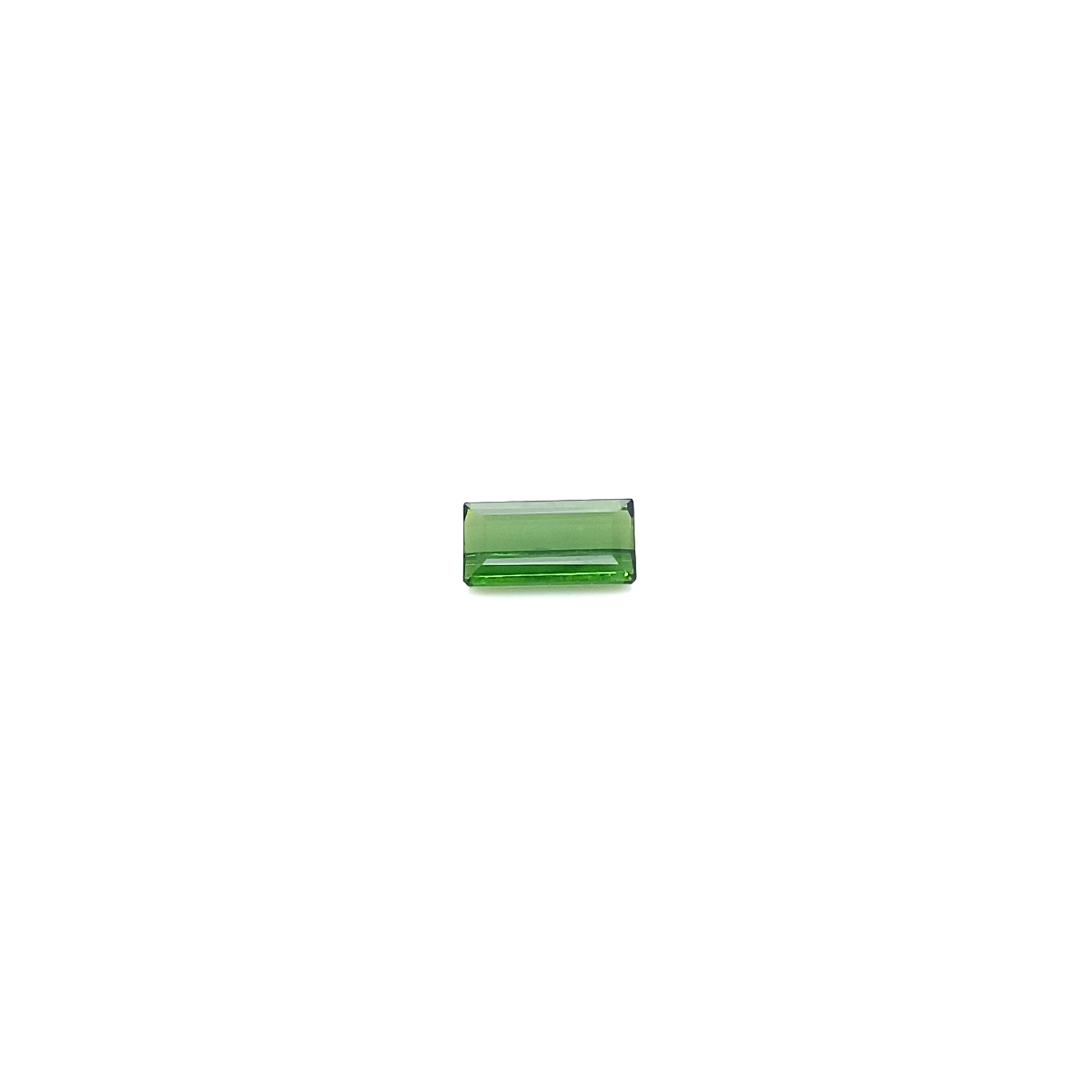 Verdelith RECT FAC 10.1x5.36x3.36 mm 1.9 ct