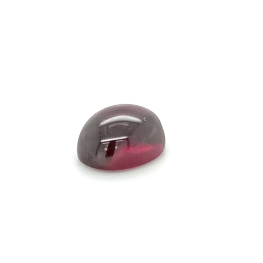 Granat Rhodolith OV CAB 8x6x4 mm 1.28 ct