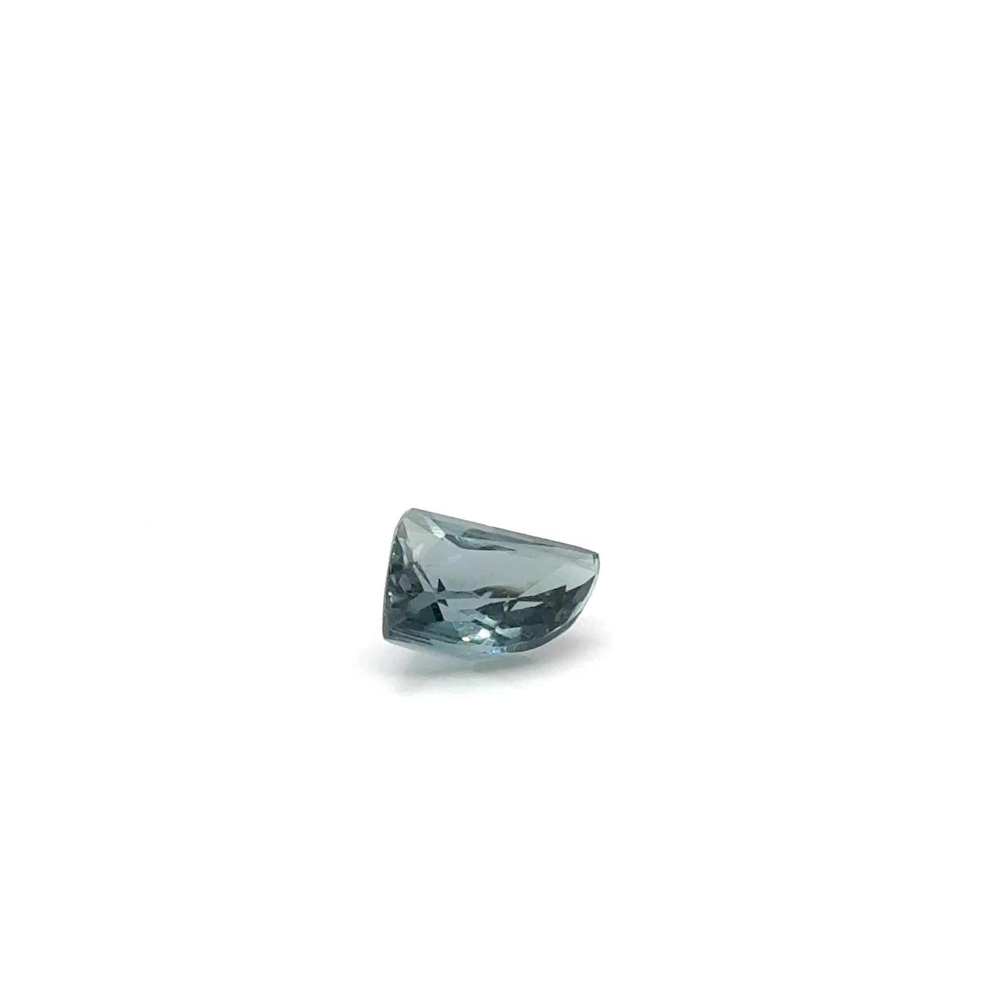 Indigolith FAN FAC 11.6x7.6x4.8 mm 2.55 ct