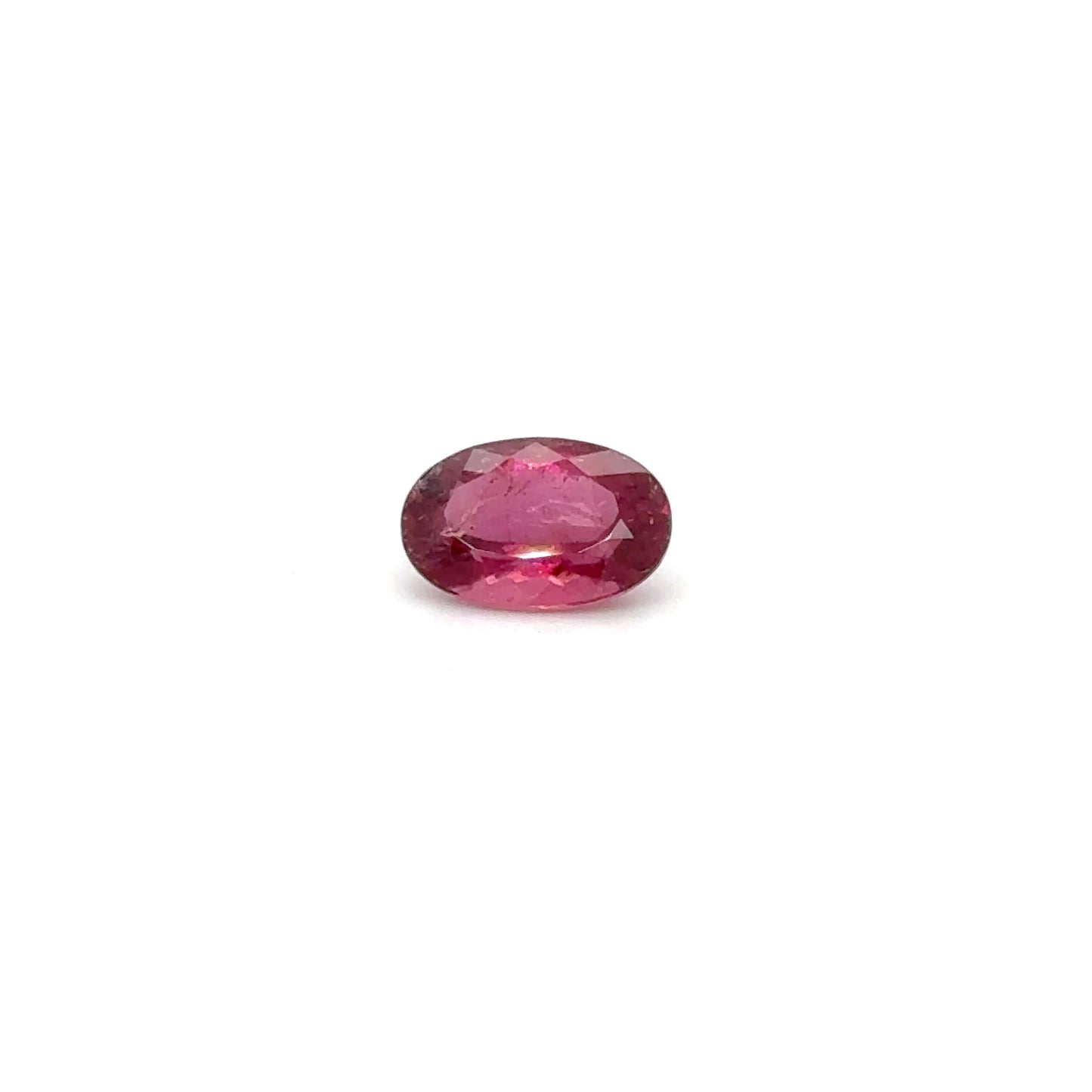 Rubellit OV FAC 9.8x6.8x4.5 mm 1.88 ct
