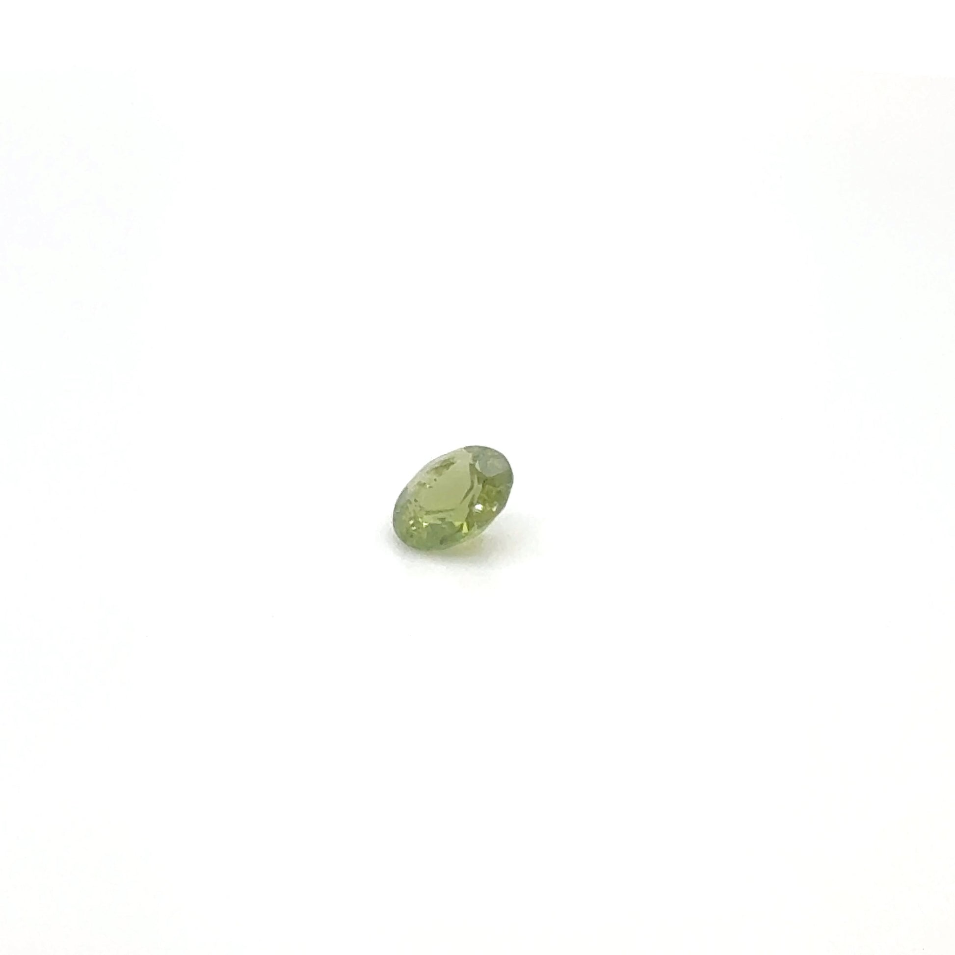 Verdelith RD FAC 4.9x4.9x2.5 mm 0.43 ct