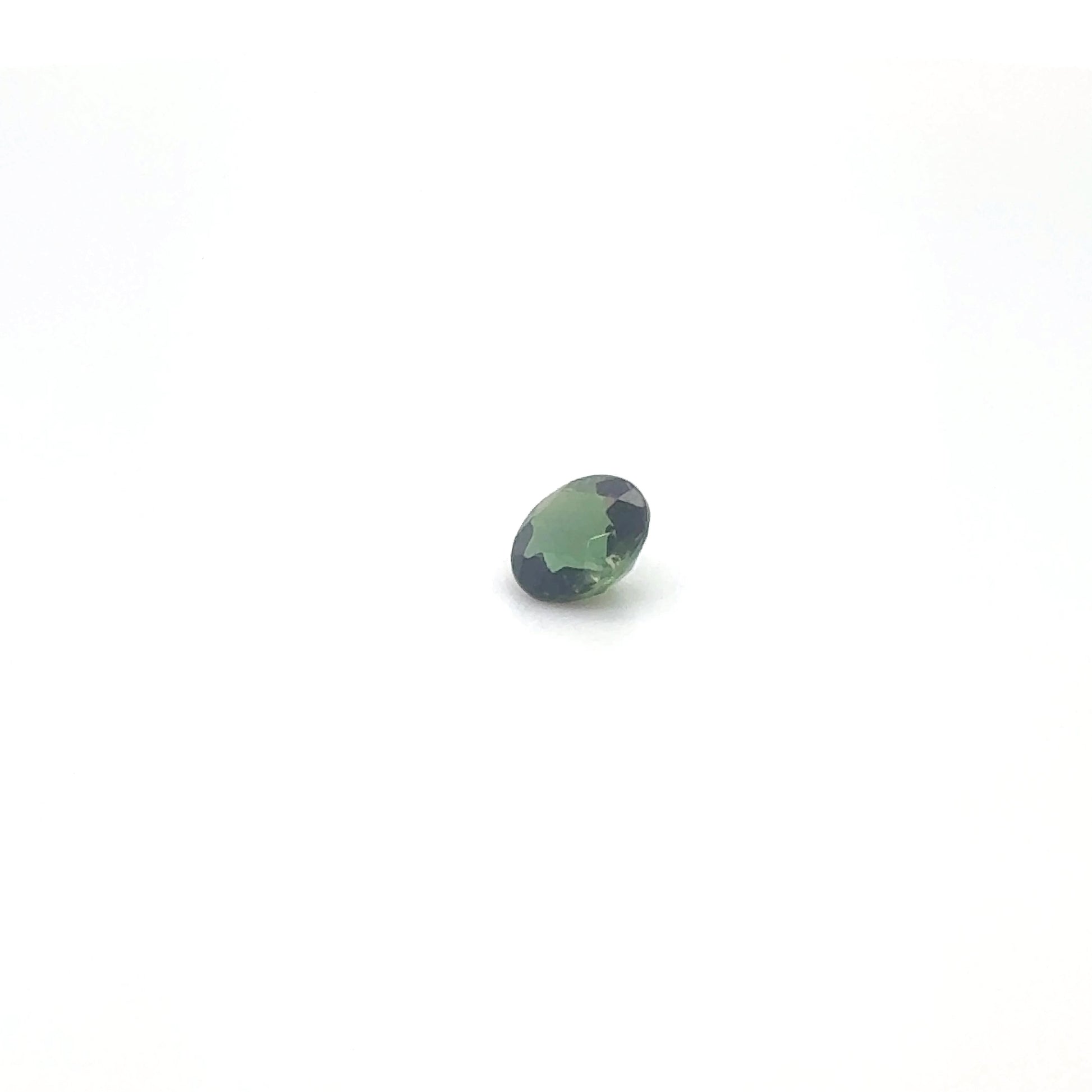 Verdelith RD FAC 4.9x4.9x2.9 mm 0.45 ct