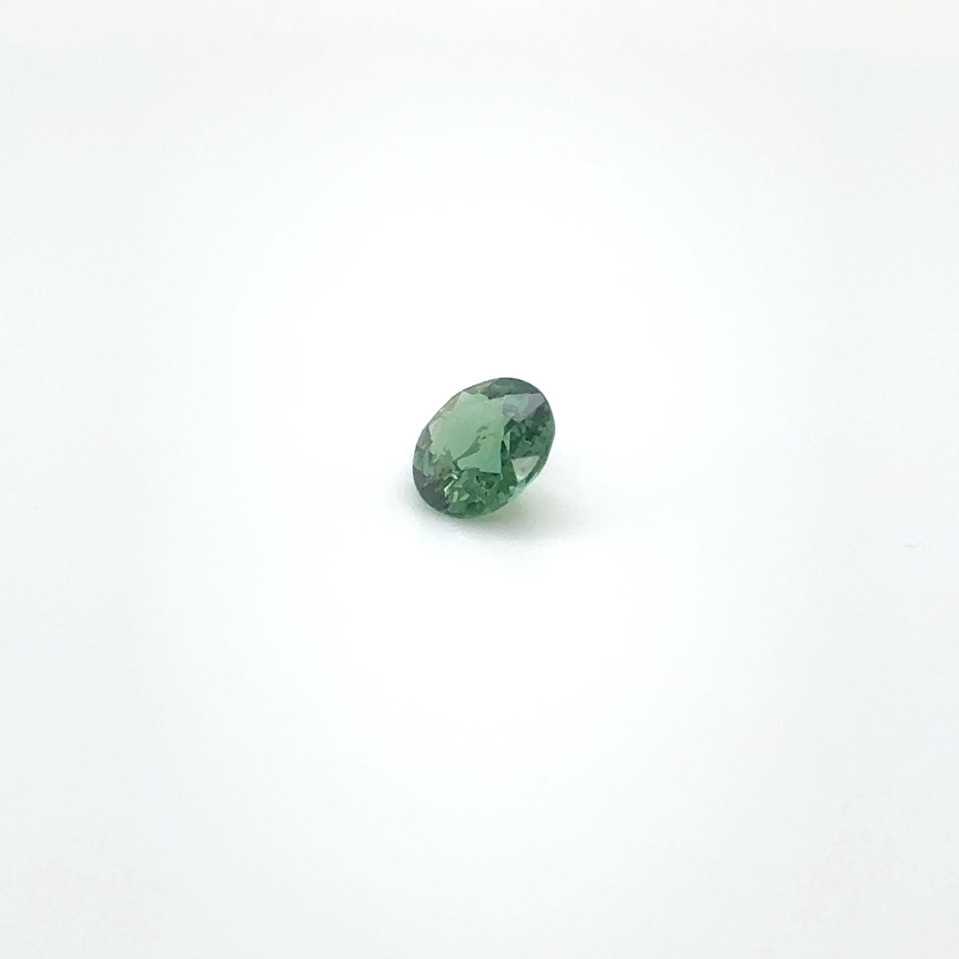 Verdelith RD FAC 5.9x5.9x3.3 mm 0.65 ct