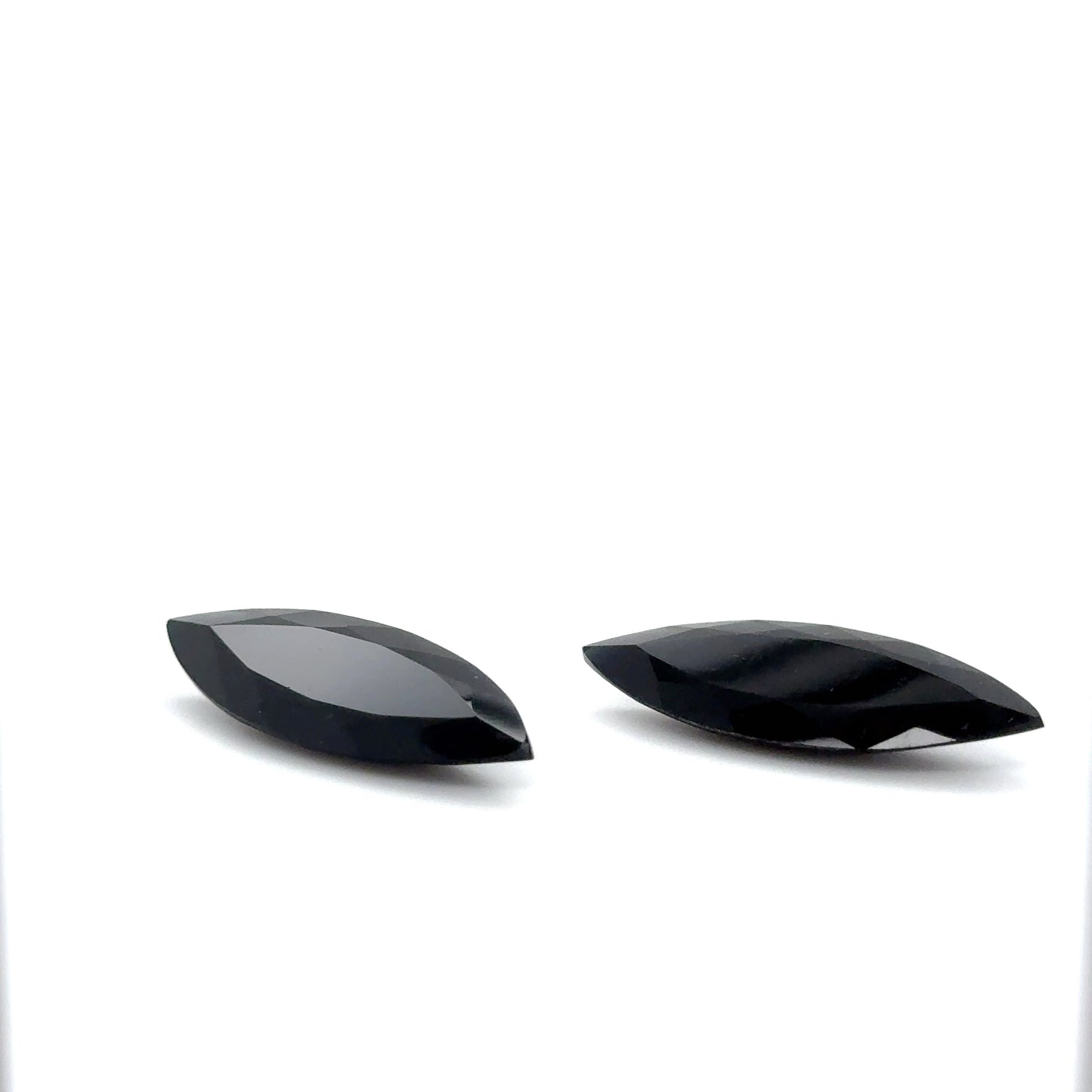 Turmalin Schwarz NAV FAC 30x10 mm 19.87 ct