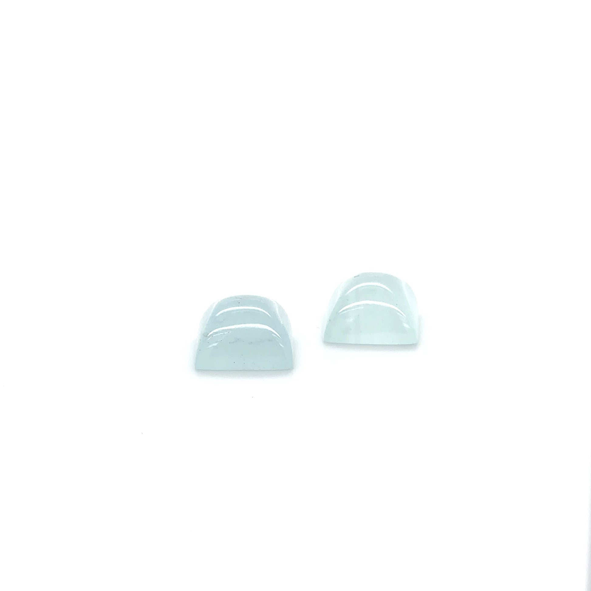 Aquamarin SQ CAB 10x10 mm 11.31 ct