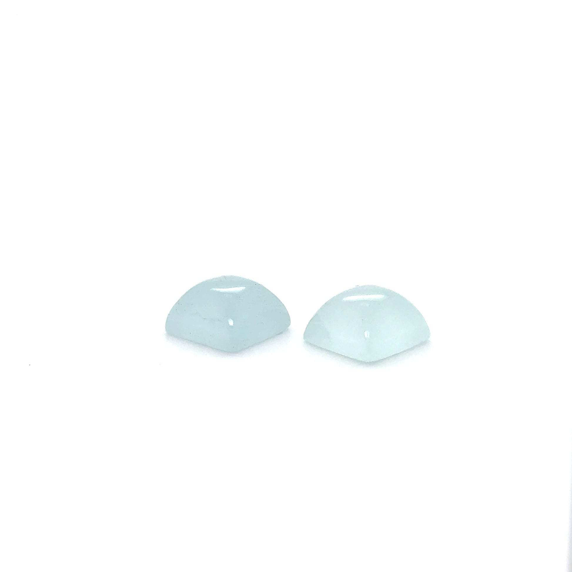 Aquamarin SQ CAB 10x10 mm 11.31 ct