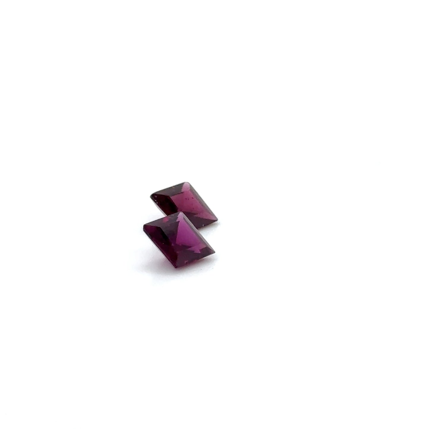 Granat Rhodolith SQ FAC 7x7 mm 3.91 ct