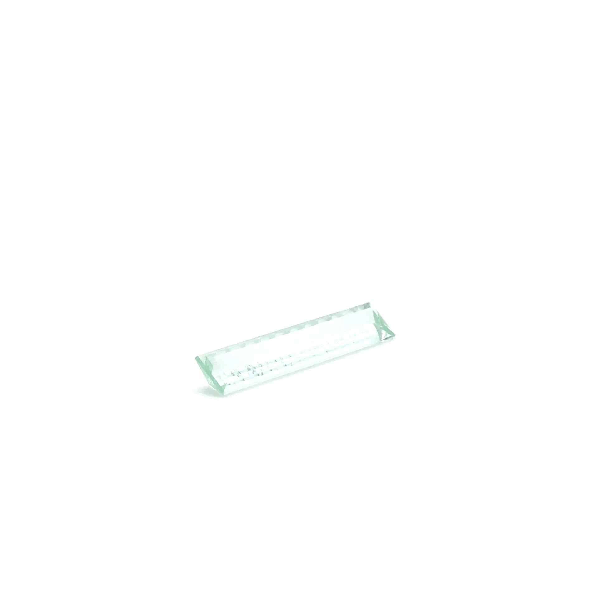 Aquamarin RECT FAC 27.57x5.8x3.24 mm 4.36 ct