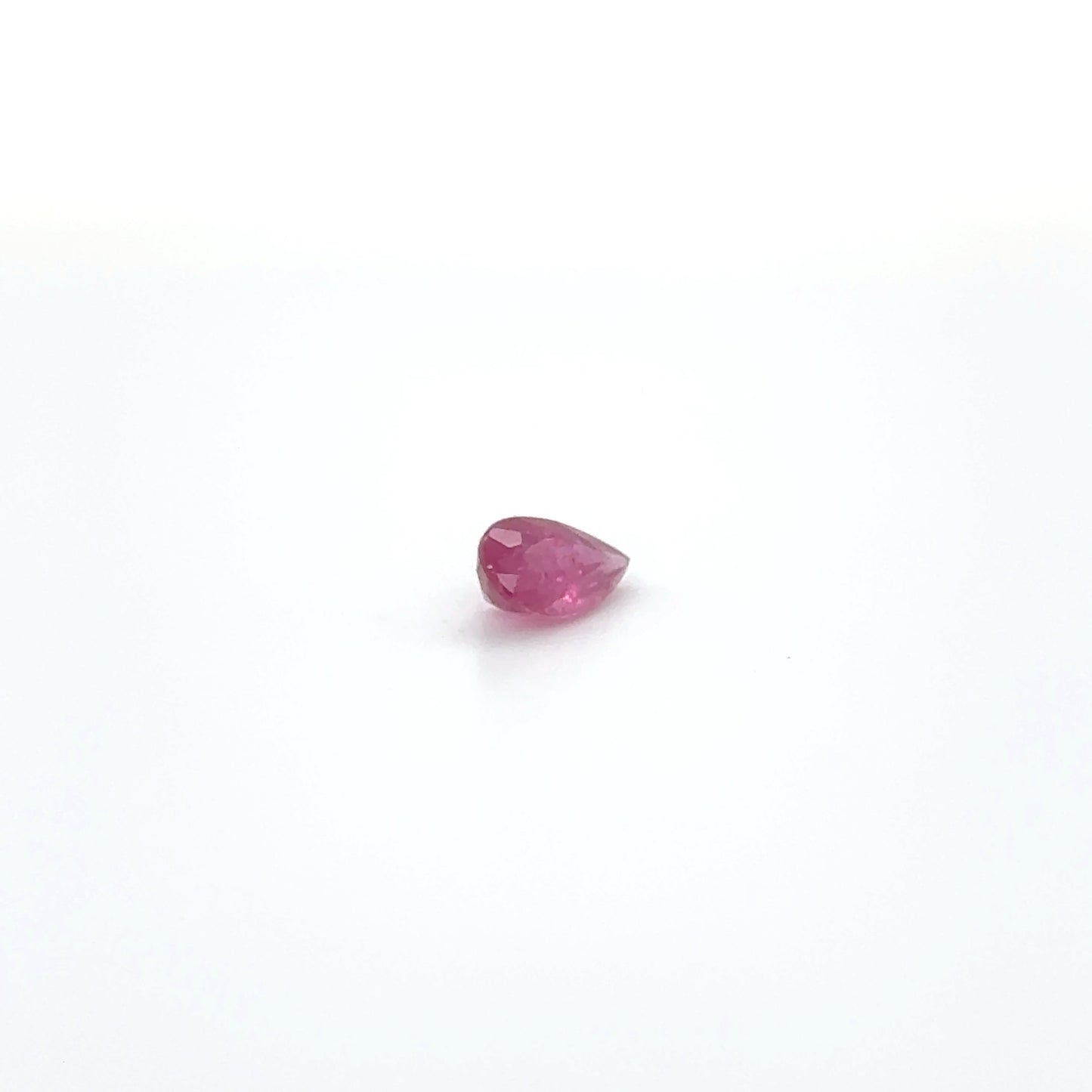 Rubellit TRP FAC 8.3x4.8x3.5 mm 0.82 ct