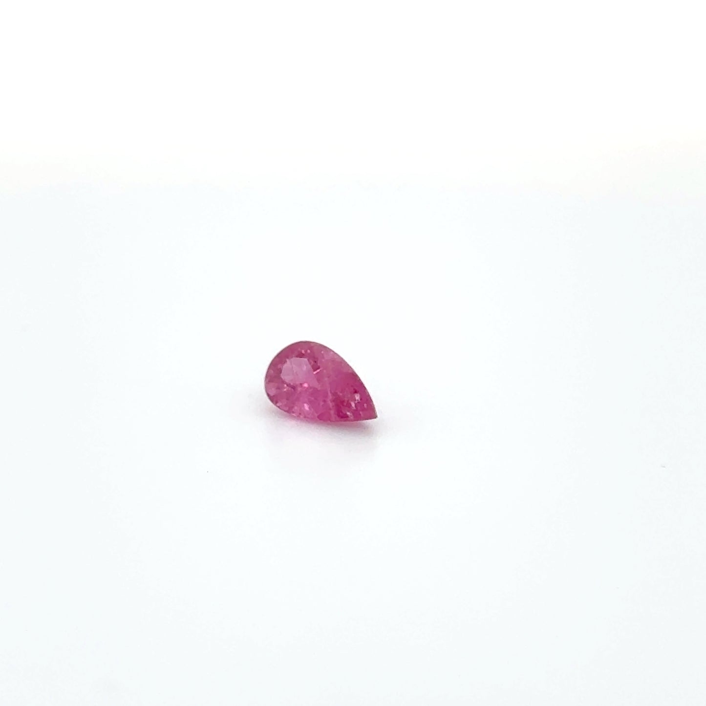 Rubellit TRP FAC 8.6x4.9x3.8 mm 0.91 ct