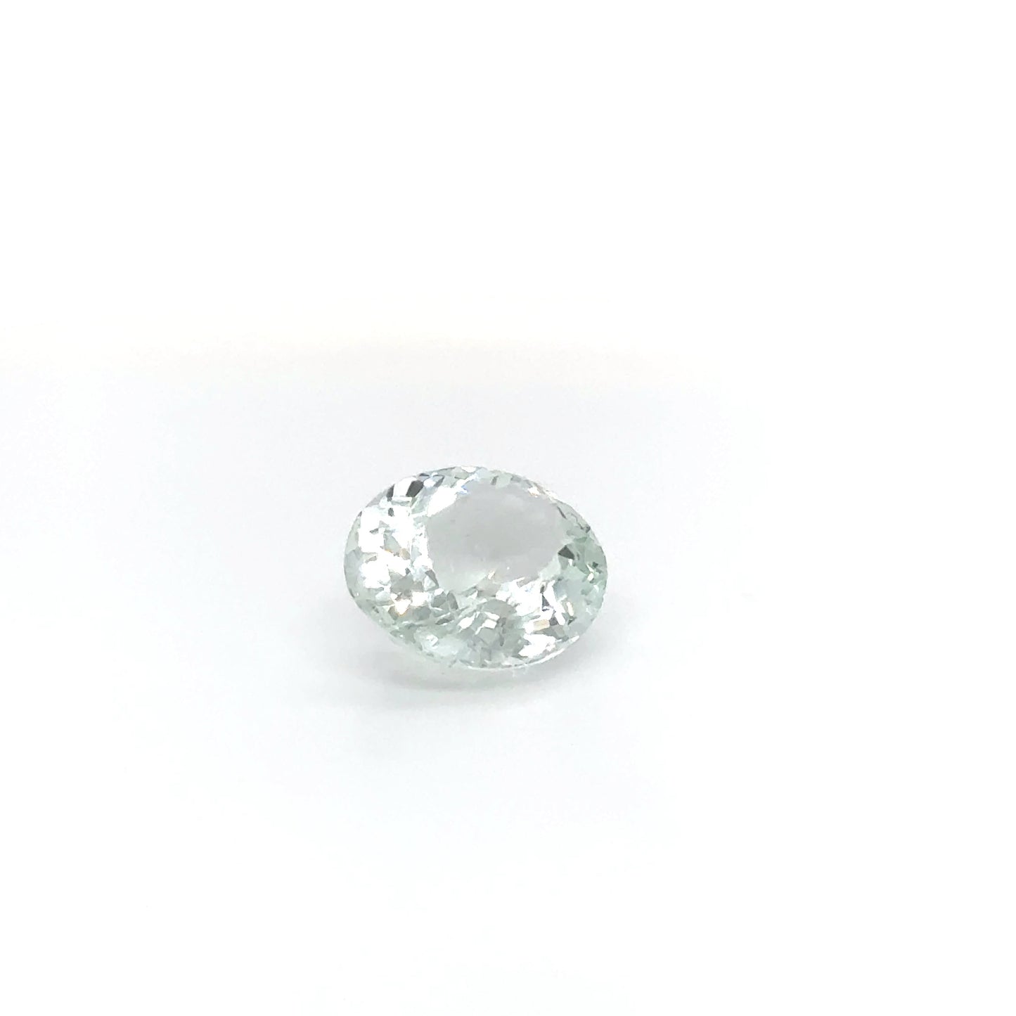 Aquamarin OV FAC 16.3x13.66x7.8 mm 9.72 ct