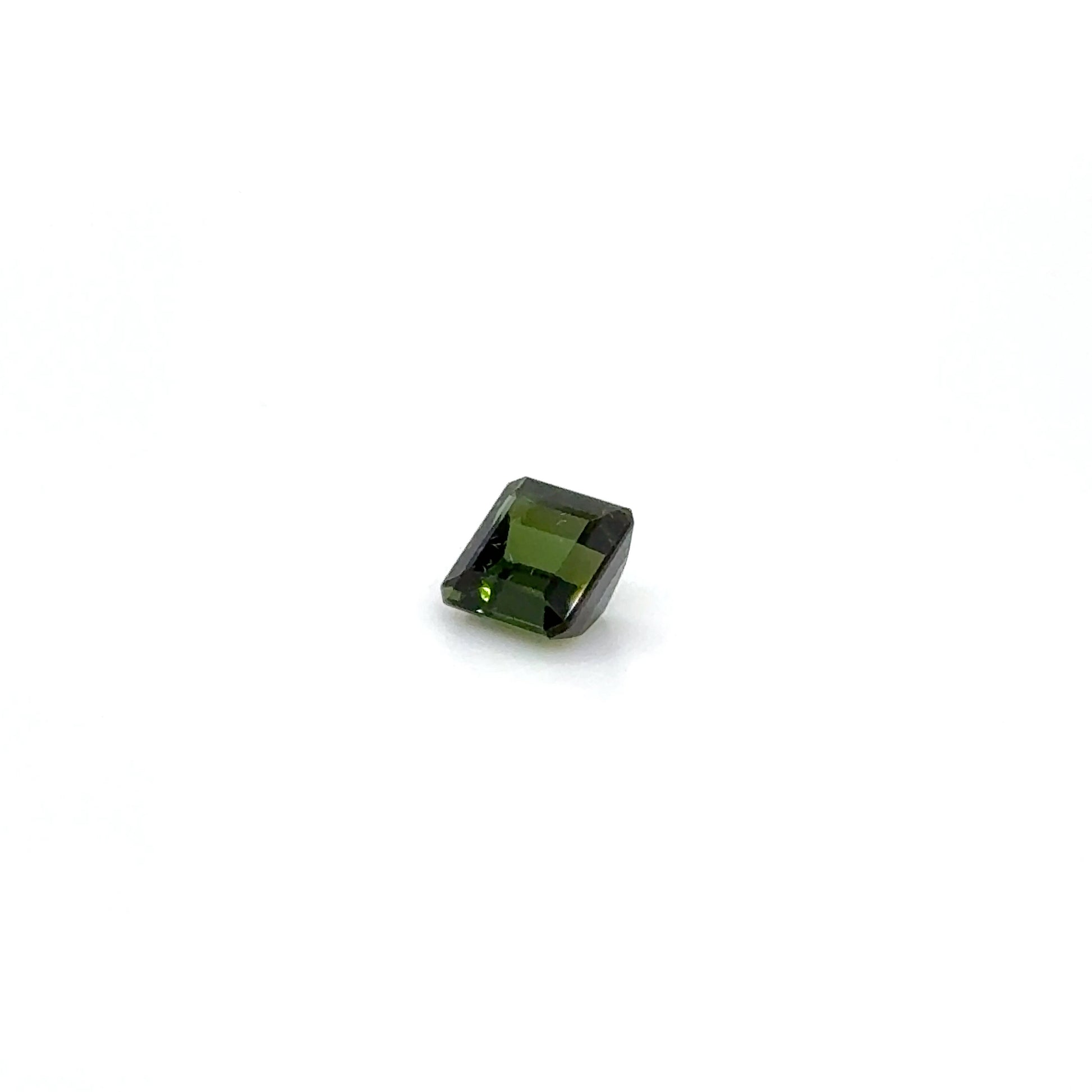Verdelith RECT FAC 6.1x6x3.8 mm 1.24 ct