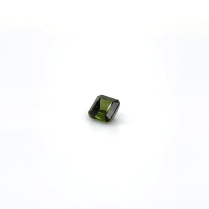 Verdelith RECT FAC 5.3x5.3x3.6 mm 0.9 ct