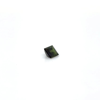 Verdelith SQ FAC 5x5x3 mm 0.62 ct