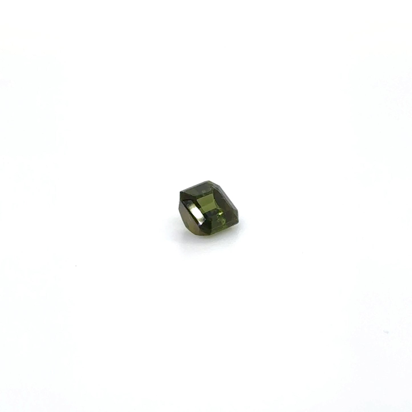 Verdelith OCT FAC 5.6x5.4x3.5 mm 0.97 ct