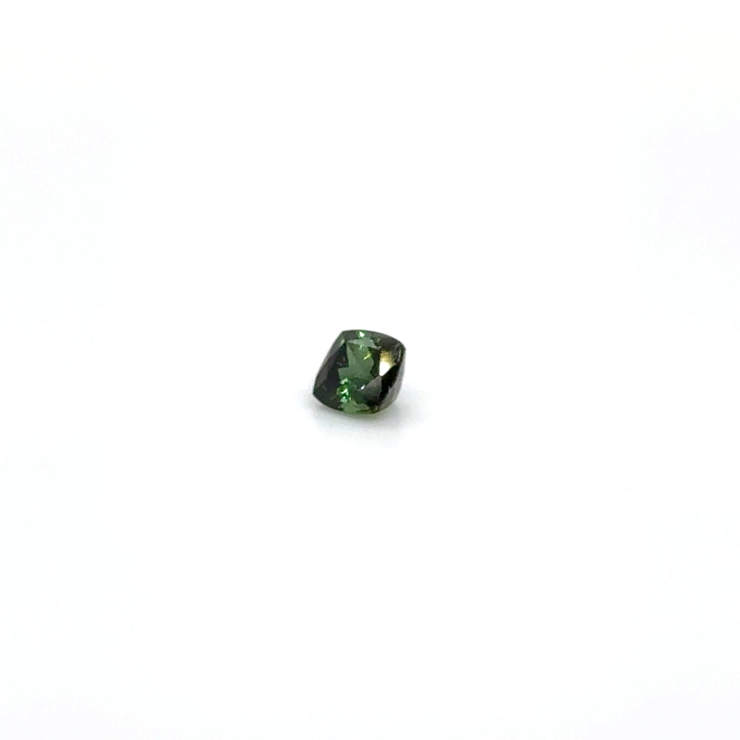 Verdelith SQ FAC 5x5.1x4.3 mm 0.64 ct