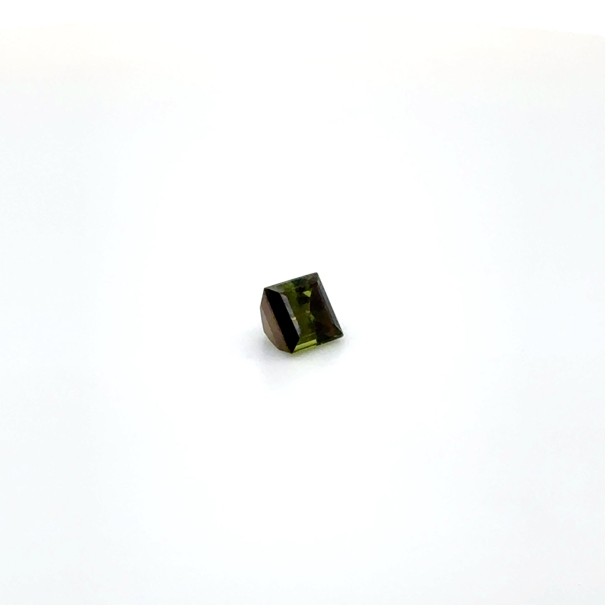 Verdelith SQ FAC 4.8x4.8x3.8 mm 0.73 ct