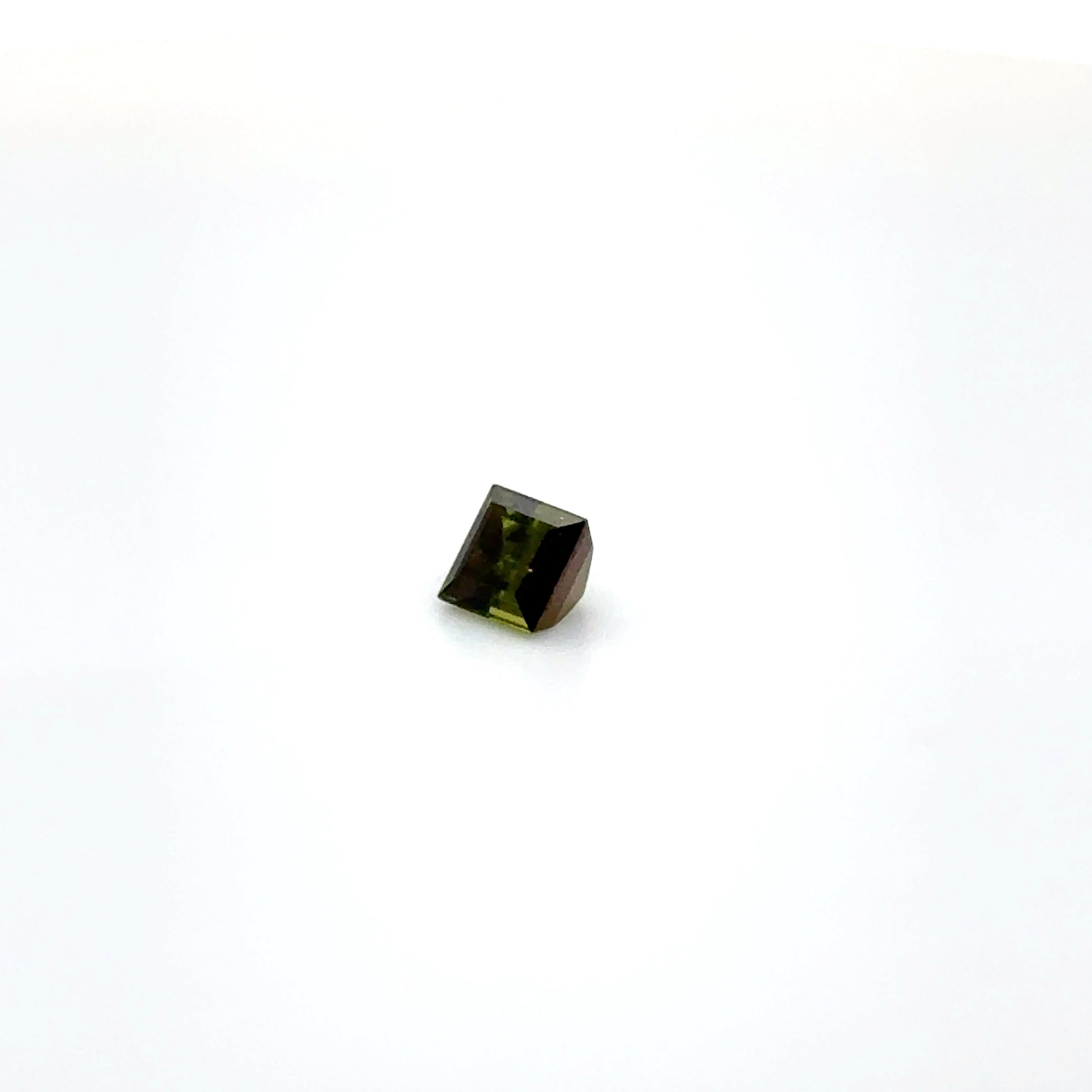 Verdelith SQ FAC 4.8x4.8x3.8 mm 0.73 ct