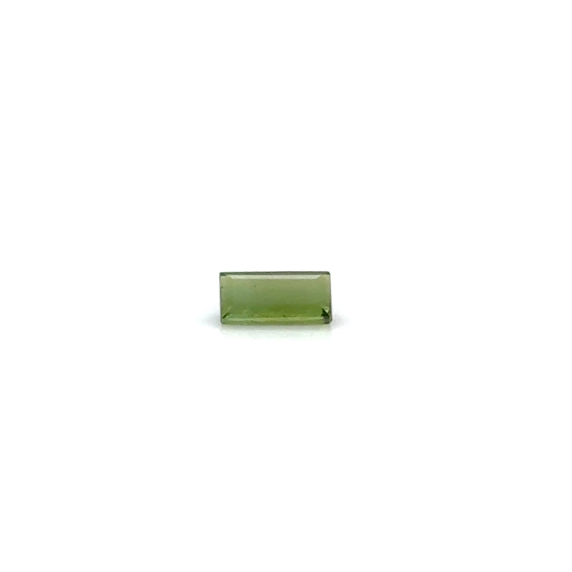 Verdelith 8x4x2.9 mm 0.87 ct