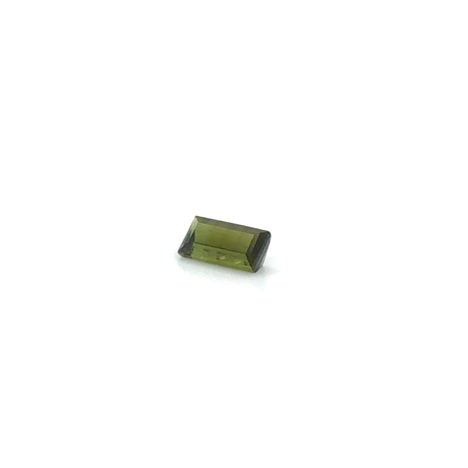 Verdelith 8x4x2.9 mm 0.87 ct