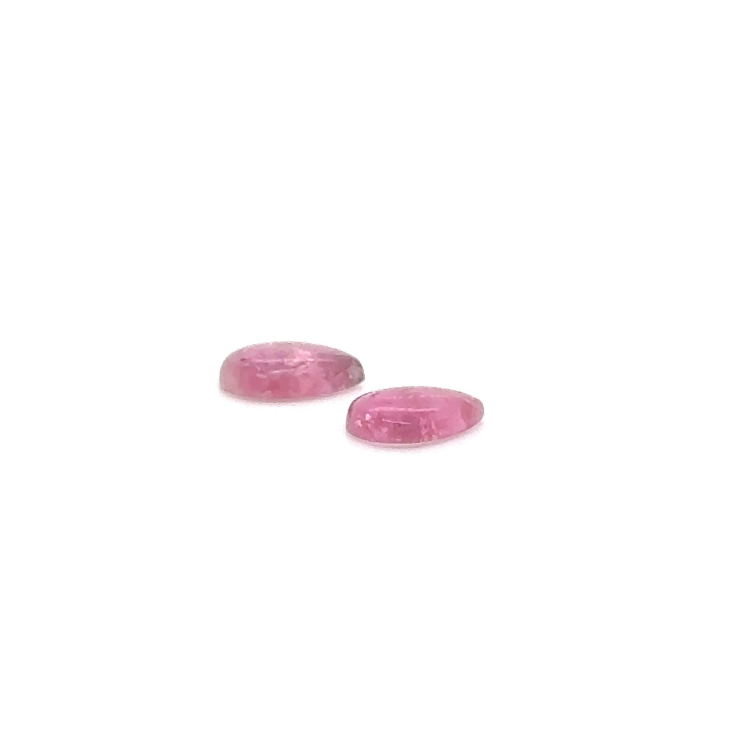 Rubellit 8x5.7x2.2 mm 1.85 ct