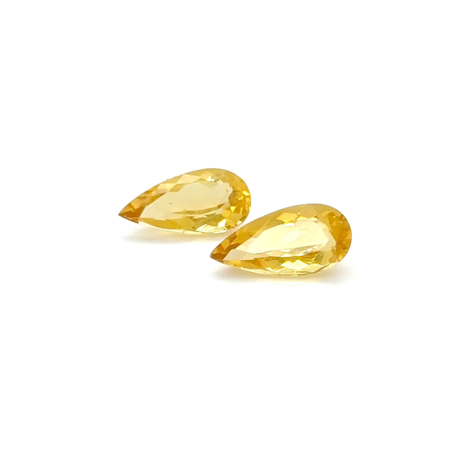 Goldberyll 11.9x6.2x4.2 mm 3.4 ct