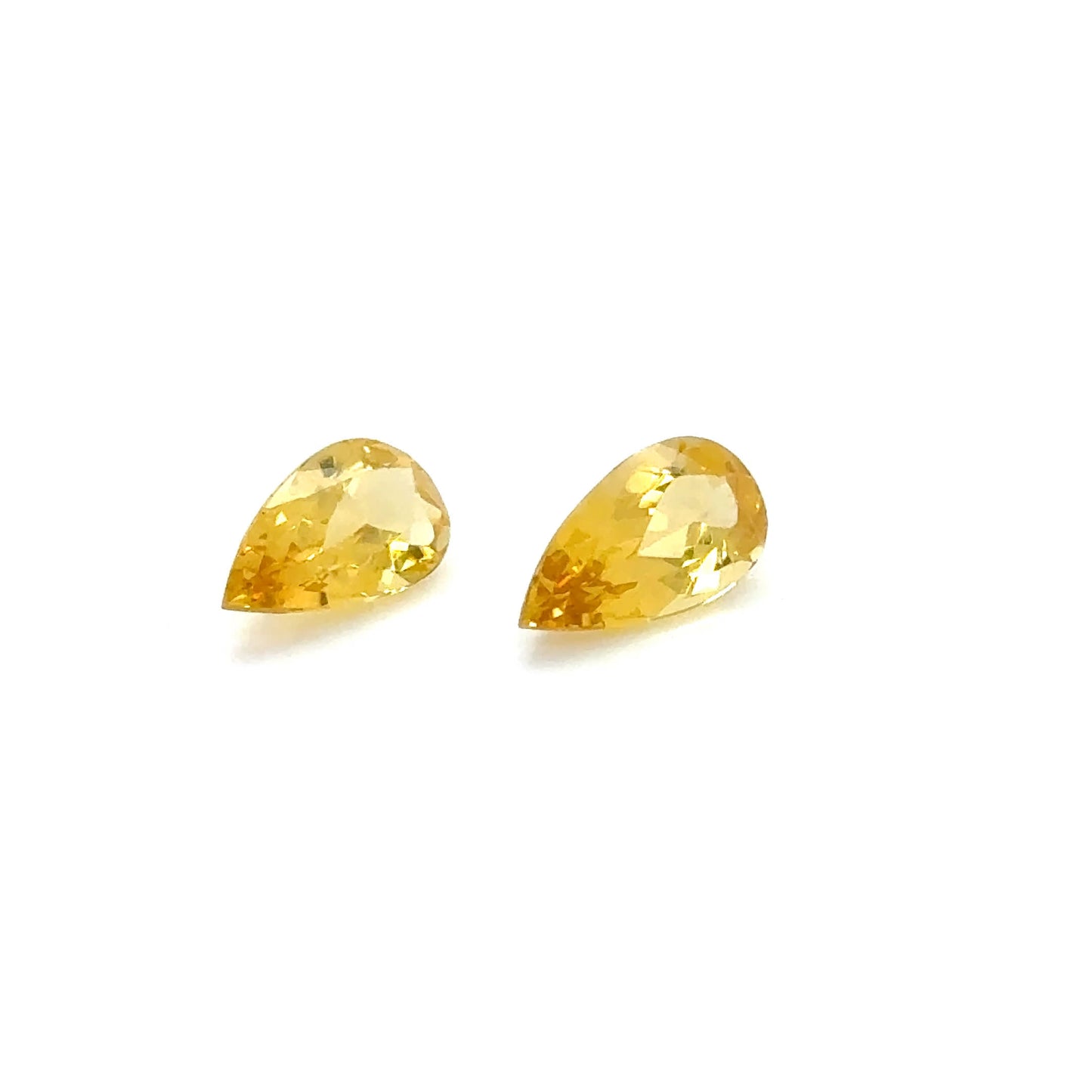 Goldberyll 11.9x6.2x4.2 mm 3.4 ct