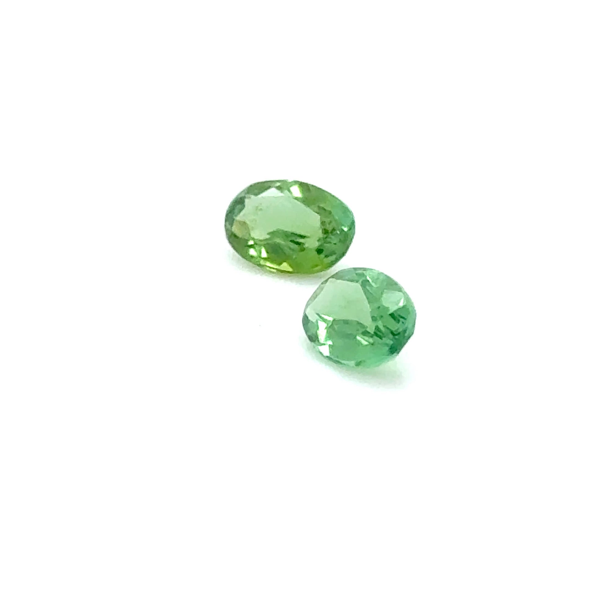 Verdelith 7x5x3 mm 1.52 ct