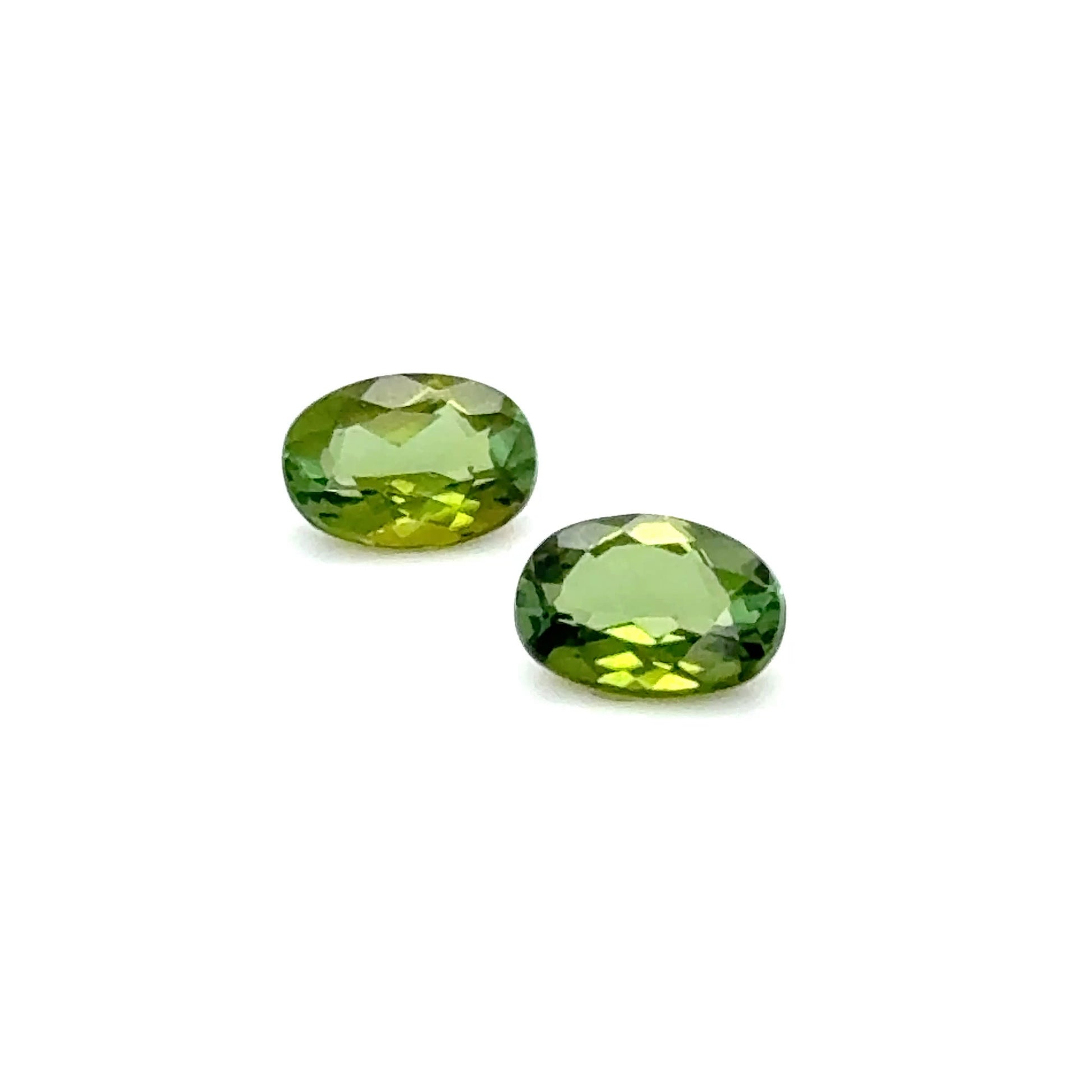 Verdelith 7x5x3.05 mm 1.53 ct