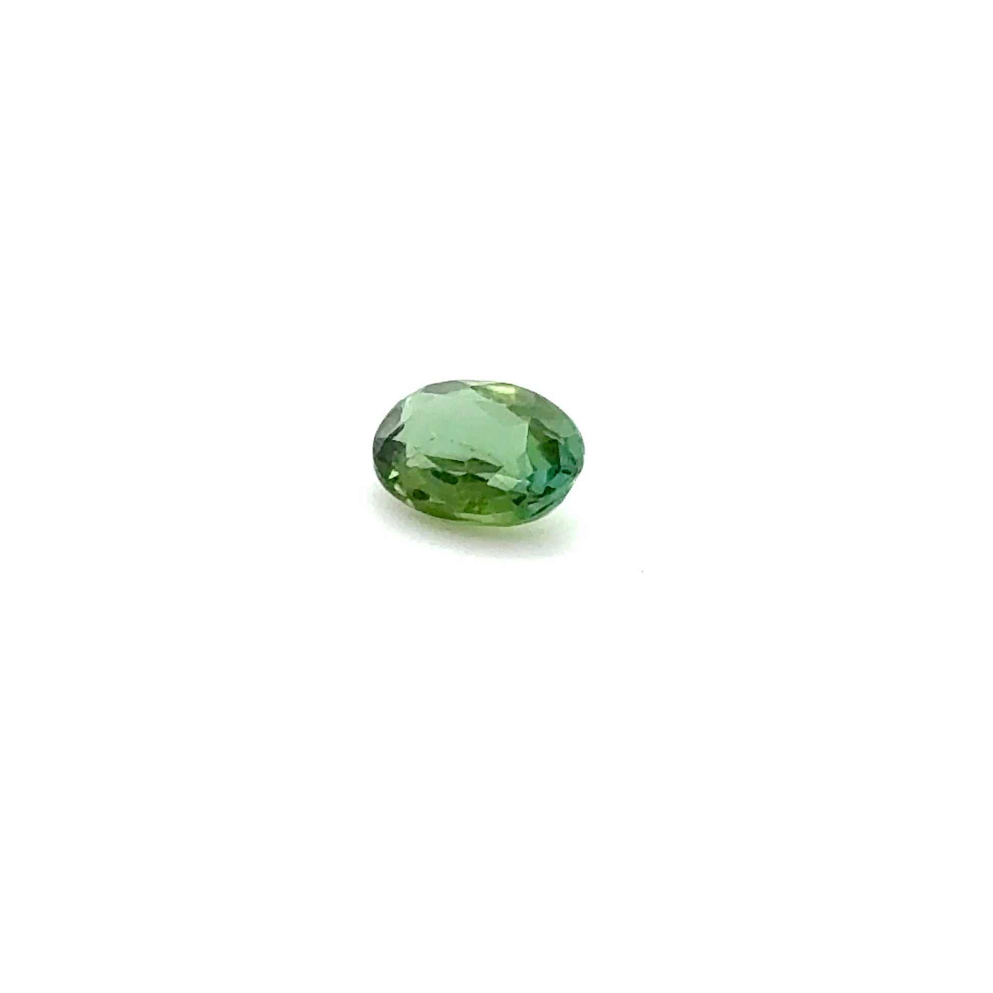 Verdelith 6.8x5x3 mm 0.71 ct