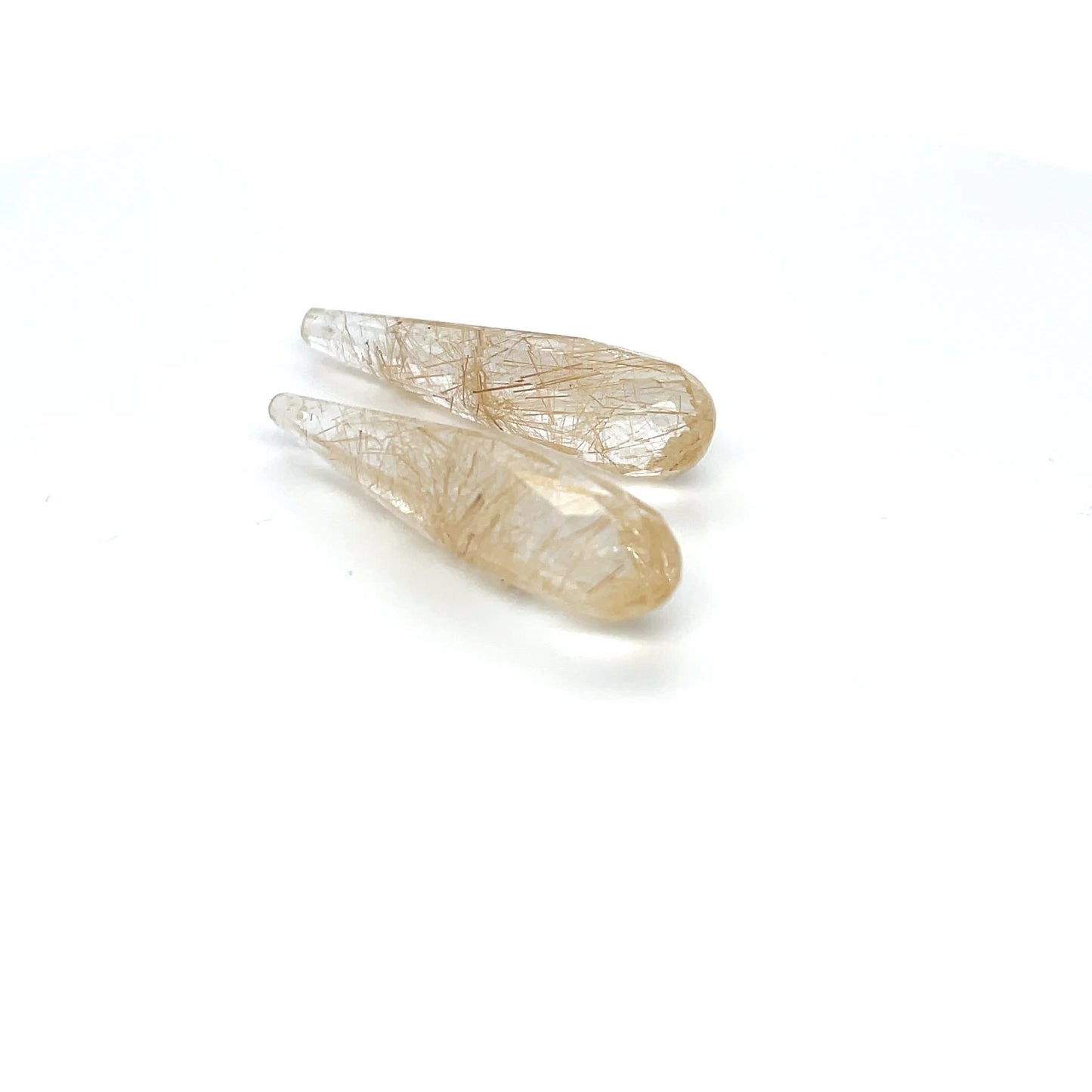 Rutilquarz 32.9x7.8x7.8 mm 25.69 ct