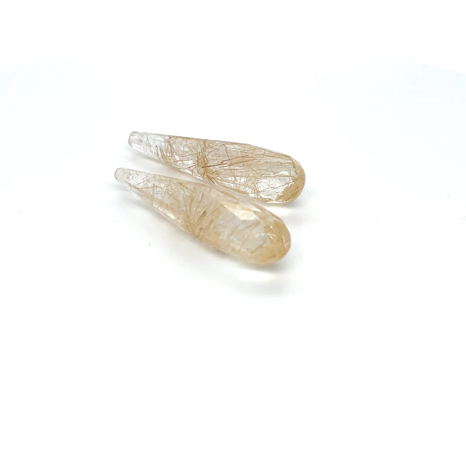 Rutilquarz 32.9x7.8x7.8 mm 25.69 ct