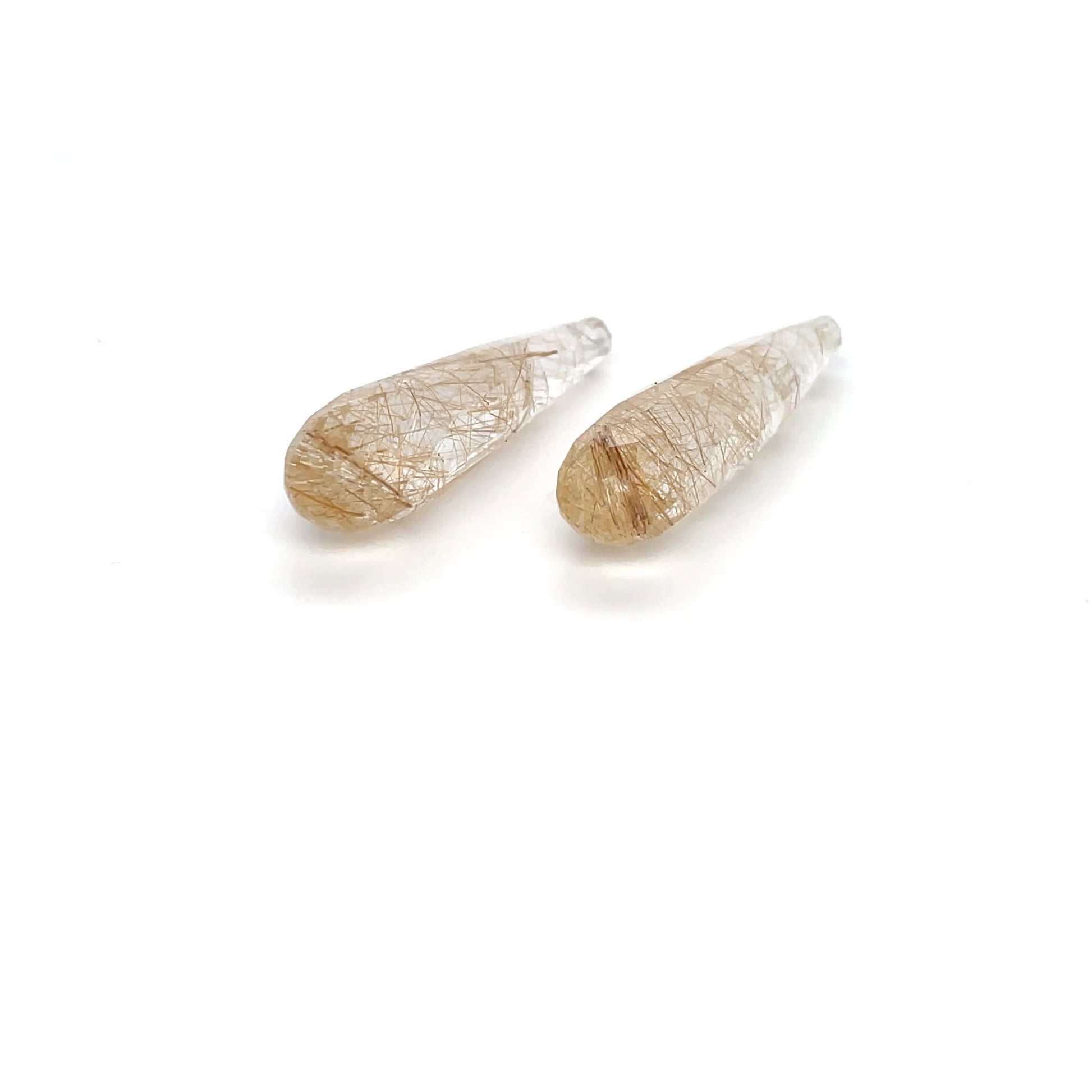 Rutilquarz 31.9x8.2x8.2 mm 28.9 ct
