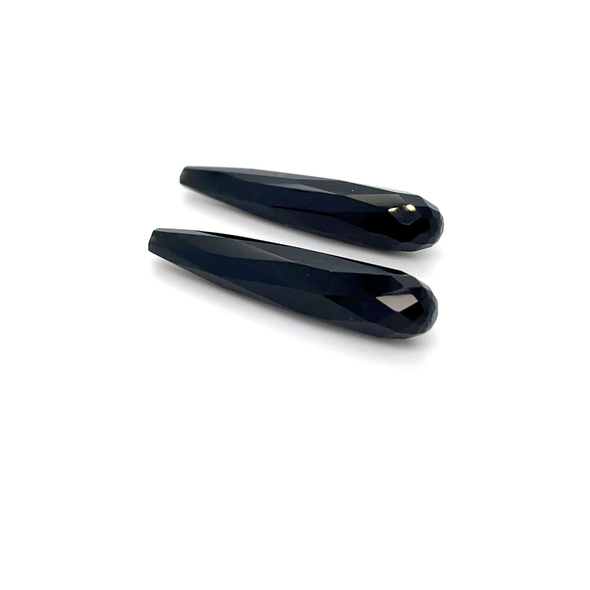 Turmalin Schwarz 32.6x6.5x6.5 mm 24.49 ct