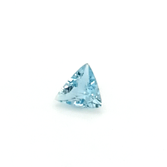 Aquamarin TRI FAC 5x5x3 mm 0.3 ct