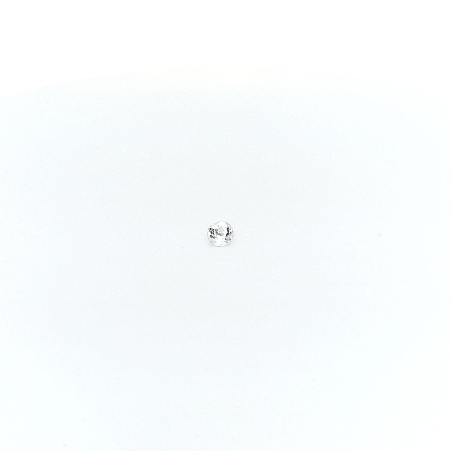 Bergkristall RD FAC 4x4 mm 0.22 ct