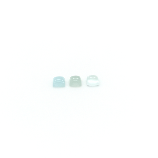Aquamarin SQ CAB 5x5 mm 0.85 ct