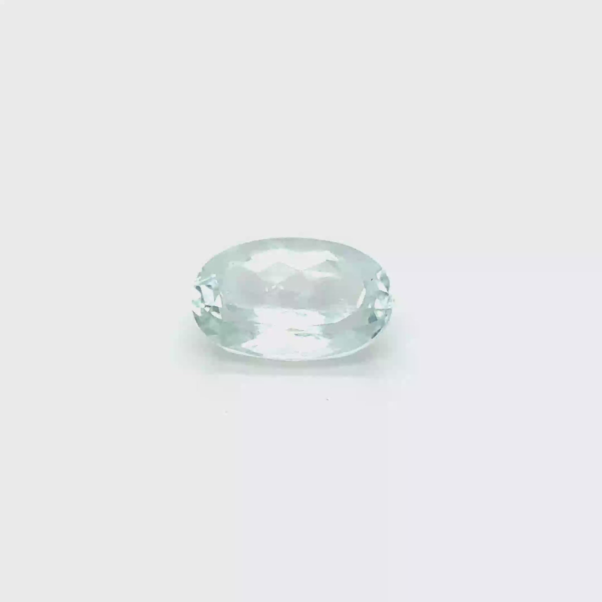 Aquamarin 12.5x8.2x5.8 mm 3.75 ct