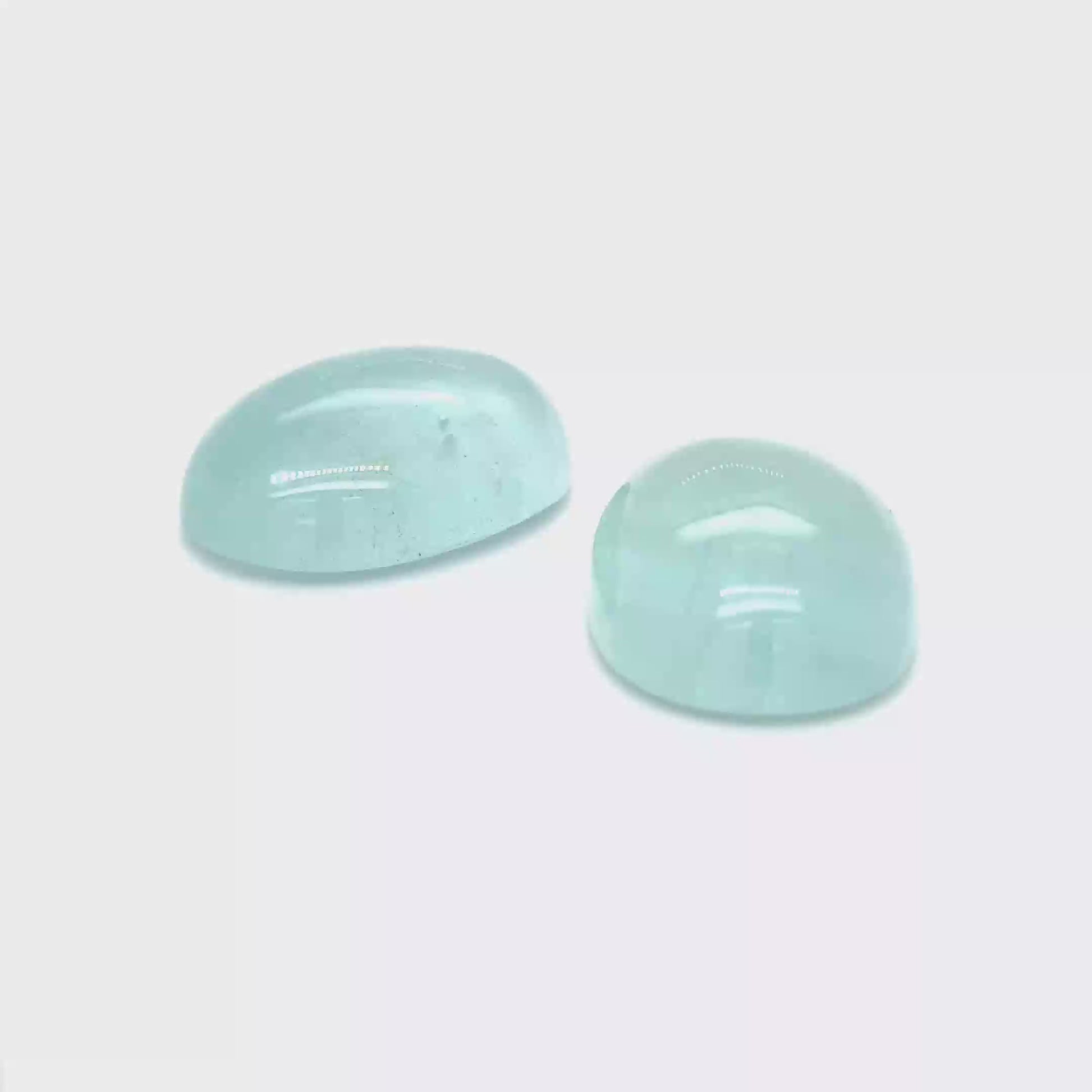 Aquamarin 25x18.1x9.6 mm 33.12 ct