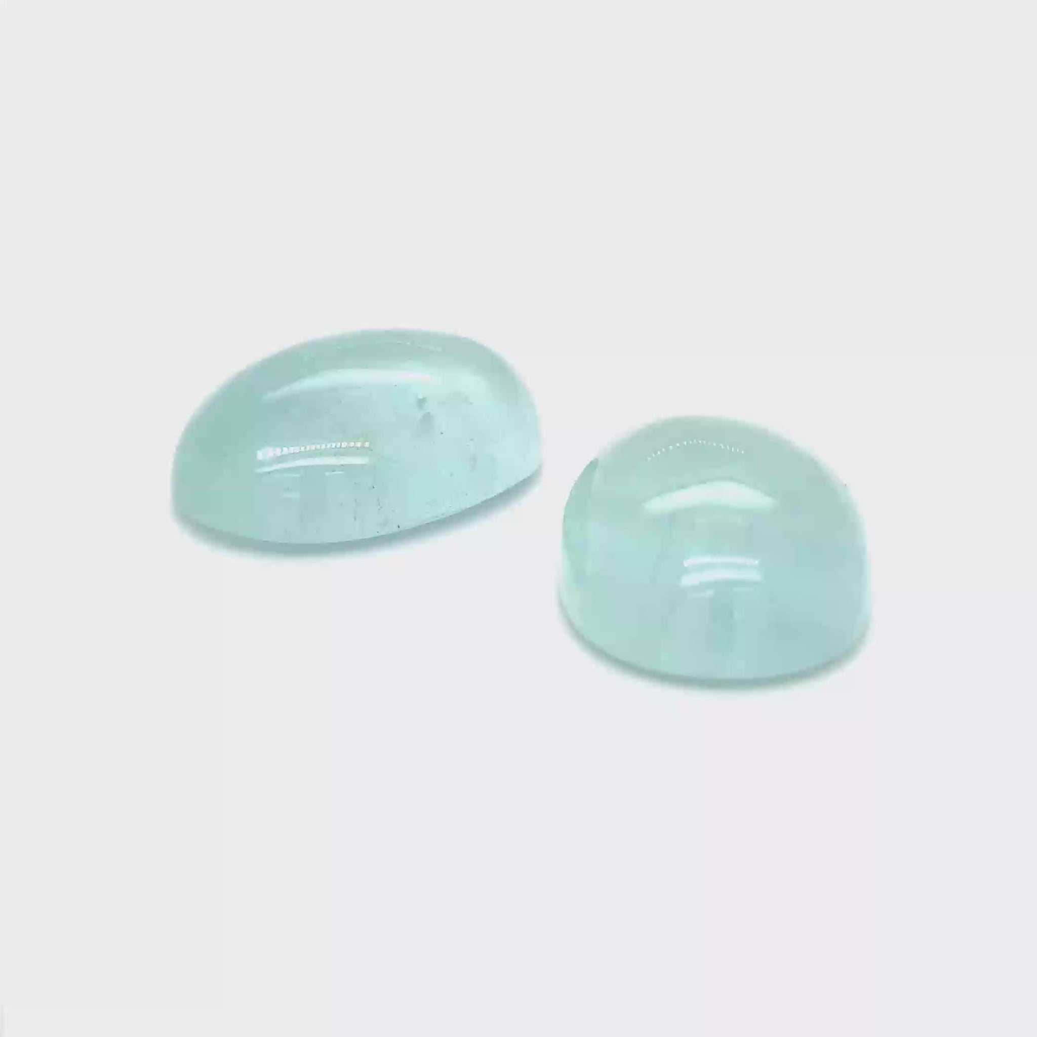 Aquamarin 25x18.1x9.6 mm 33.12 ct